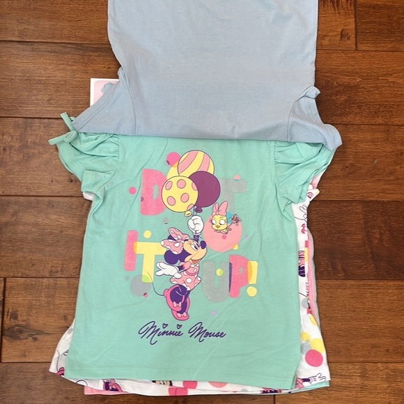 Disney 4 Pack Tee Size 5T New With Tag - Picture 4 of 6